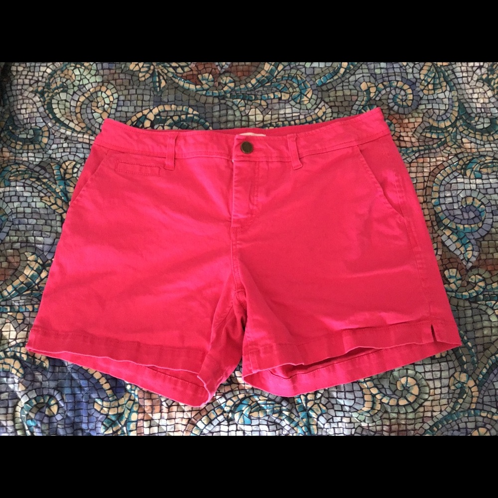 Market & Spruce Fuchsia Shorts